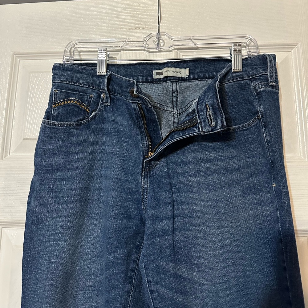 Levi’s Women’s 505 Straight Leg Denim Jeans - Picture 4 of 14